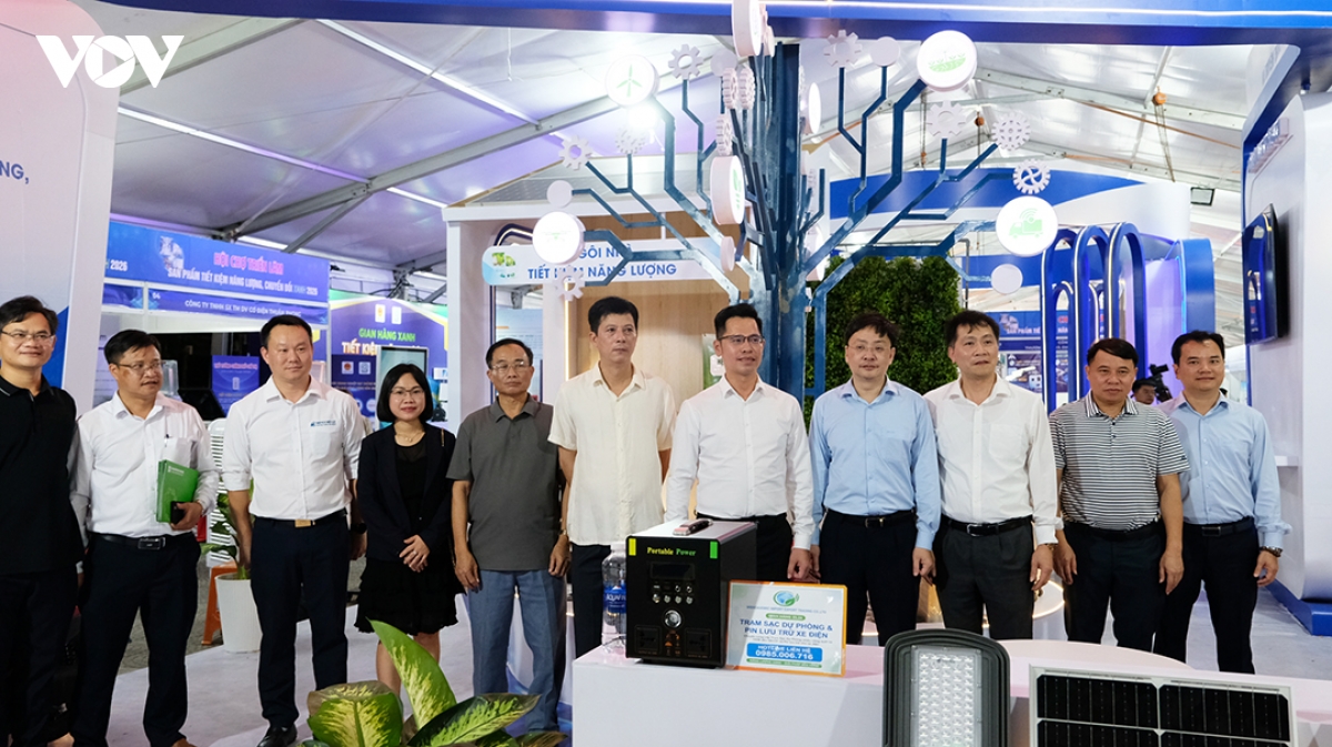 khai mac hoi cho trien lam san pham tiet kiem nang luong va chuyen doi xanh 2026 hinh anh 2
