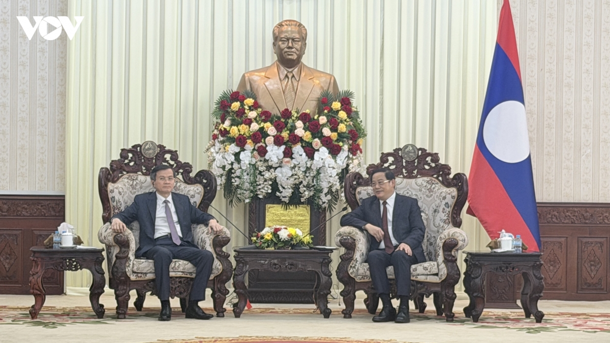 giam doc hoc vien chinh tri quoc gia ho chi minh tham va lam viec tai lao hinh anh 4
