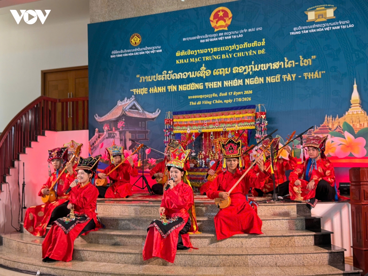 giao thoa van hoa viet - lao qua tieng then, dieu tinh giua long vientiane hinh anh 1