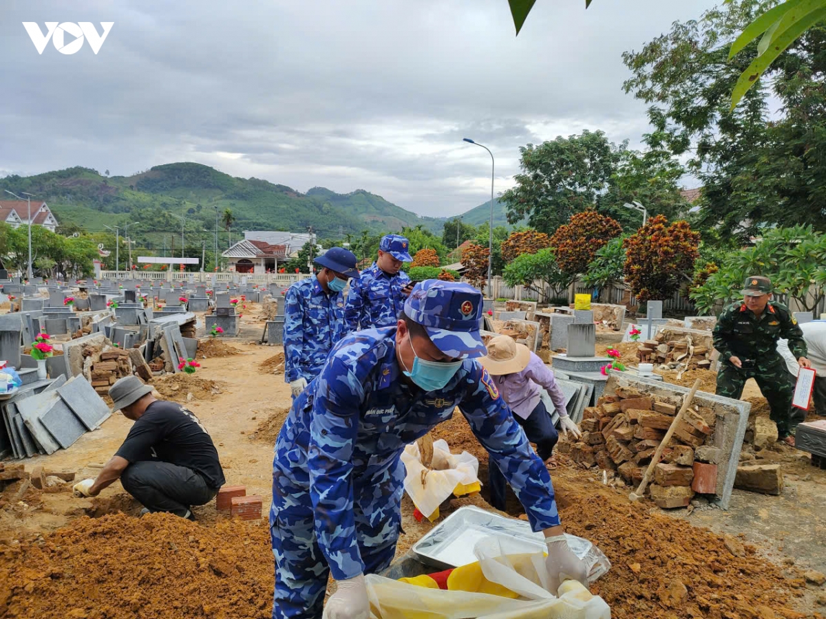 bo tu lenh vung canh sat bien 2 tim lai ten cho cac liet si o quang ngai hinh anh 3