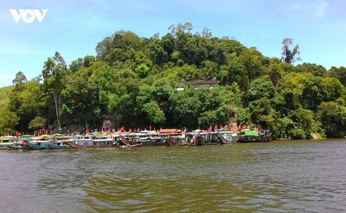 hue tim giai phap bao ton, phat huy gia tri le hoi Dien hue nam hinh anh 6