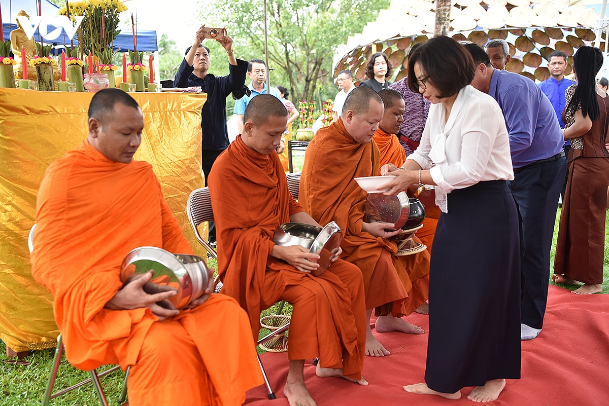 kham pha le hoi thak con cua nguoi khmer mien tay nam bo trong long ha noi hinh anh 9
