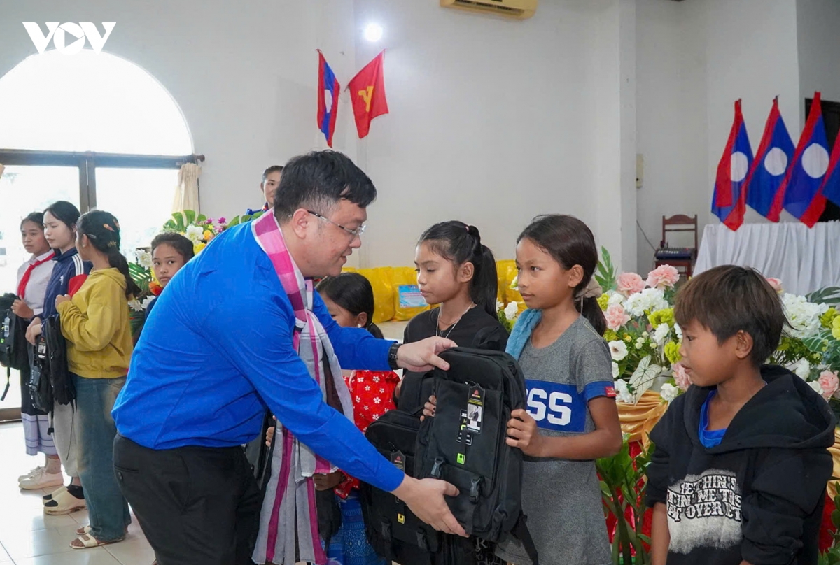 thanh doan Da nang trien khai hoat dong tinh nguyen tai lao hinh anh 1