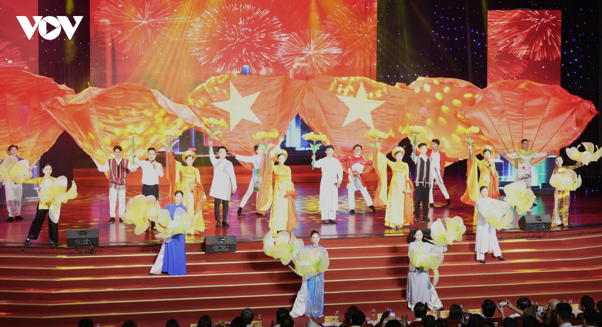 lien hoan van nghe cac ton giao thanh pho Da nang nam 2026 hinh anh 3