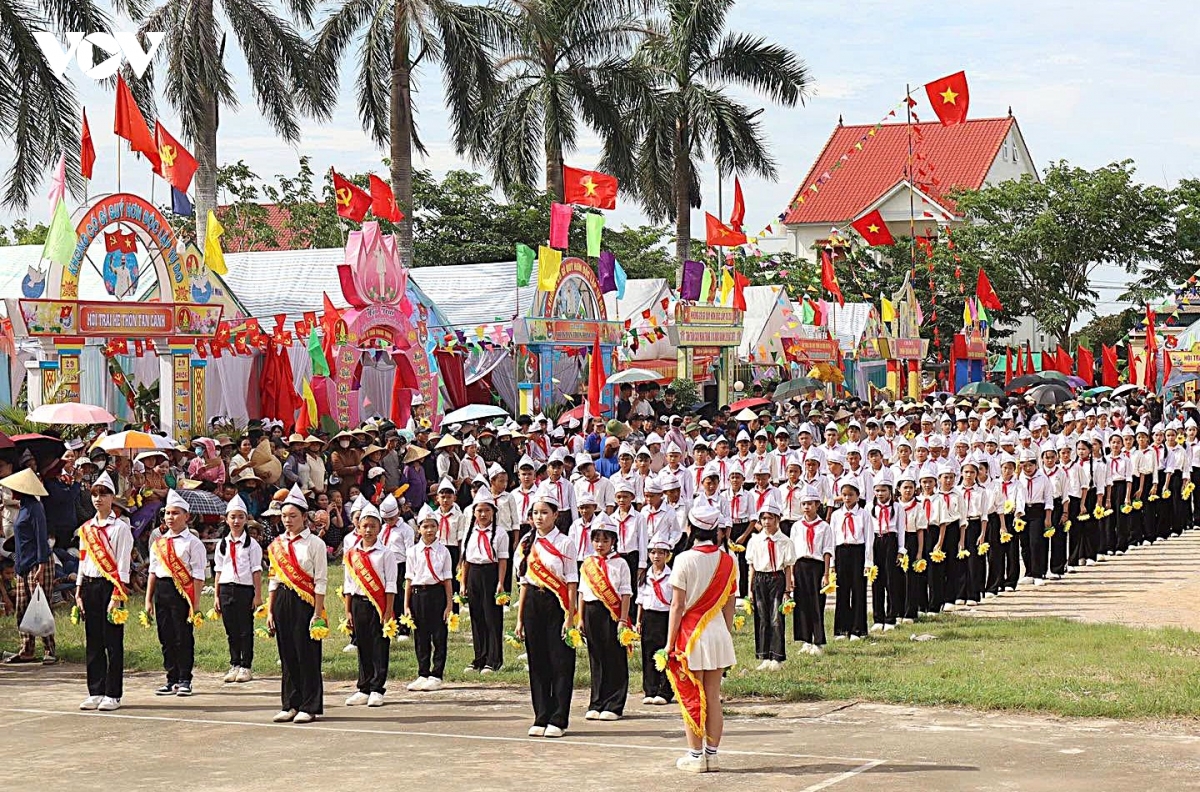 khoanh khac ron rang cua thieu nhi nghe an chao mung quoc khanh 2 9 hinh anh 8