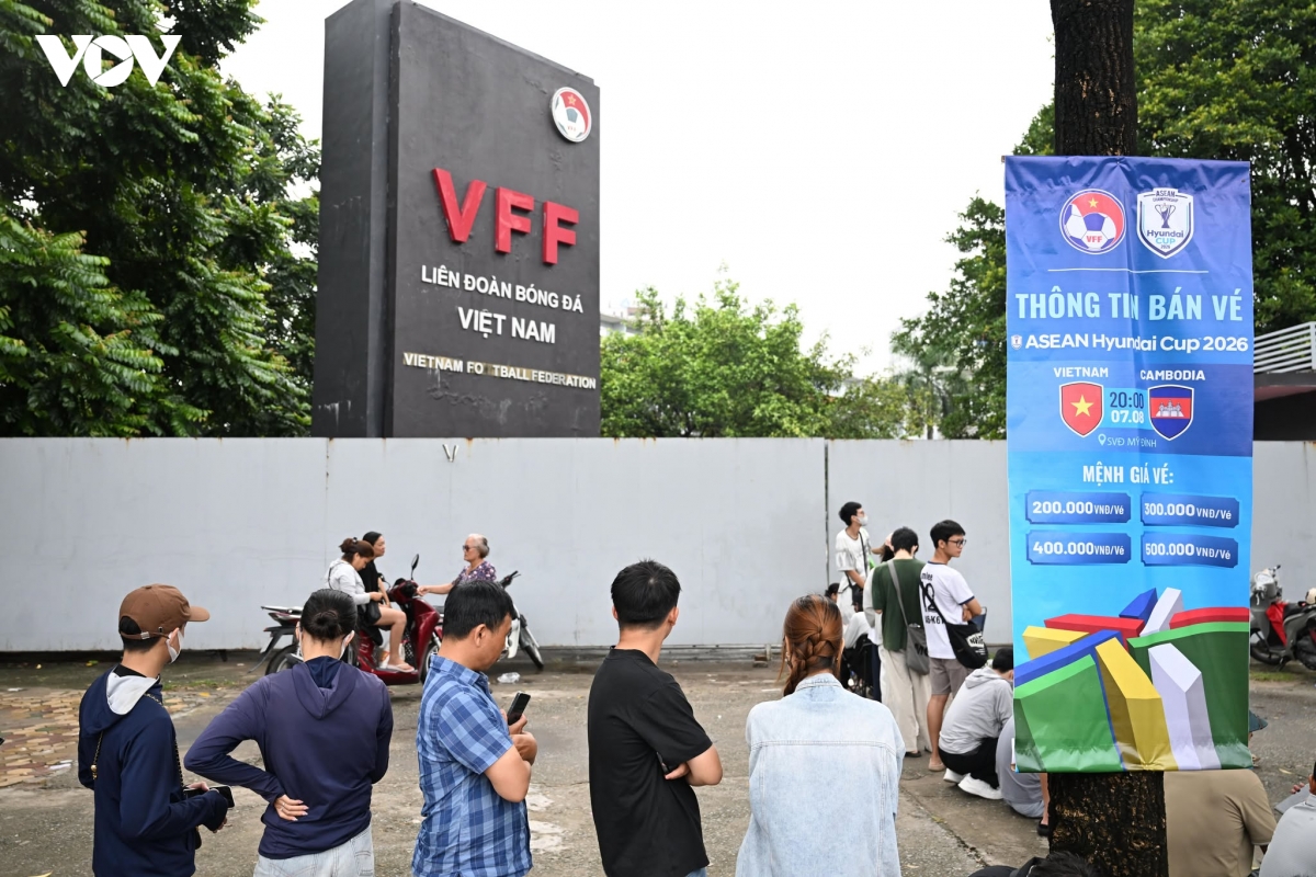 con sot ve bung no truoc tran viet nam vs campuchia tai asean cup 2026 hinh anh 7