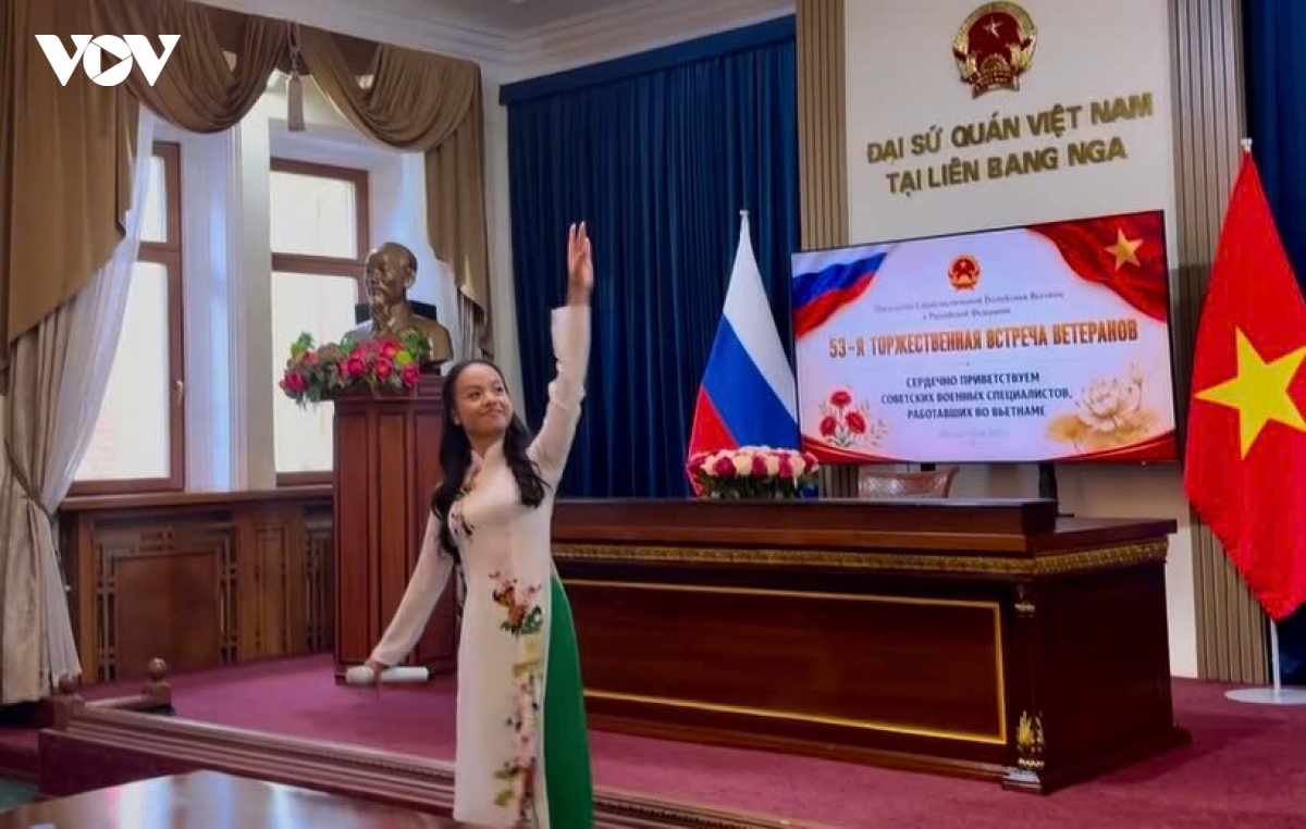 tinh huu nghi viet-nga long biet on cua the he sinh ra trong hoa binh hinh anh 3