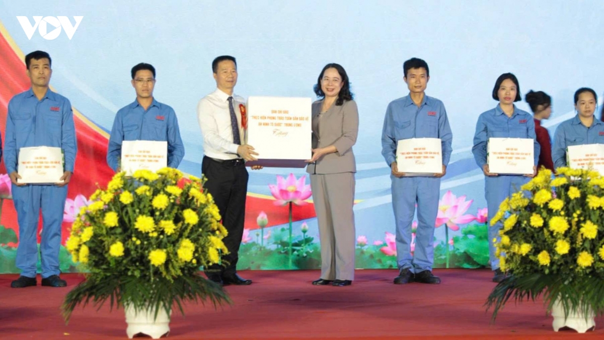 pho chu tich nuoc vo thi Anh xuan du ngay hoi toan dan bao ve an ninh to quoc hinh anh 3