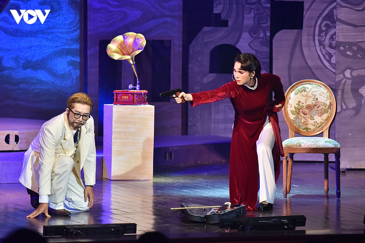 nguoi con gai ha thanh lat cat lich su hao hung, lang man cua nguoi phu nu thu do hinh anh 7