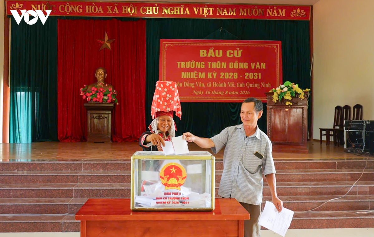 nguoi dan quang ninh dong loat di bau 624 truong thon, ban, khu pho hinh anh 4
