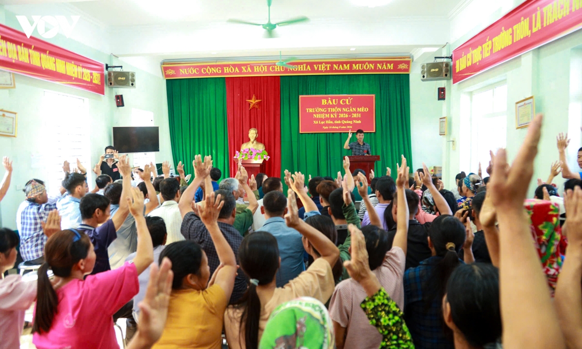 nguoi dan quang ninh dong loat di bau 624 truong thon, ban, khu pho hinh anh 5