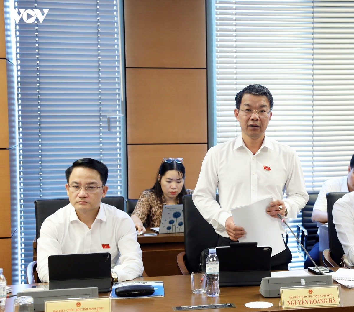 Dbqh de xuat khai bao mot lan , ngan giay phep con khi bo dieu kien kinh doanh hinh anh 2