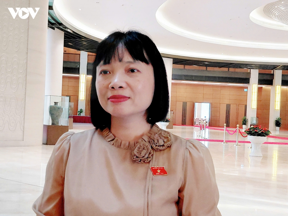 Dbqh noi gi ve phuong an cho 328 thi sinh thpt chuyen tuyen quang thi lai hinh anh 1