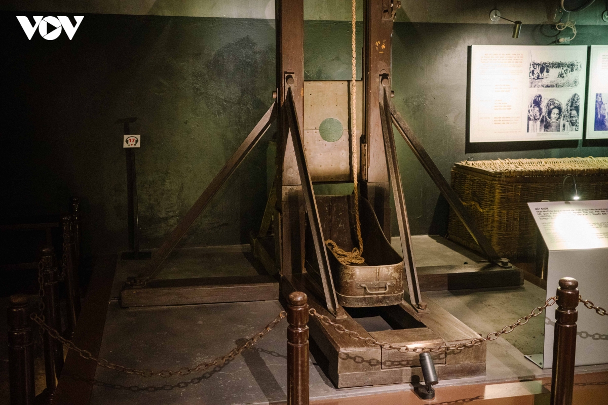 hoa lo - tu dia nguc tran gian den khong gian ky uc ha noi hinh anh 11
