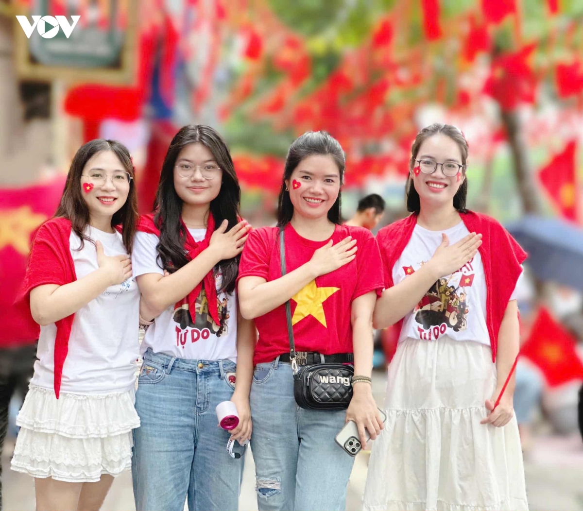 tuyen ngon Doc lap - gia tri truong ton truoc moi luan dieu xuyen tac hinh anh 2