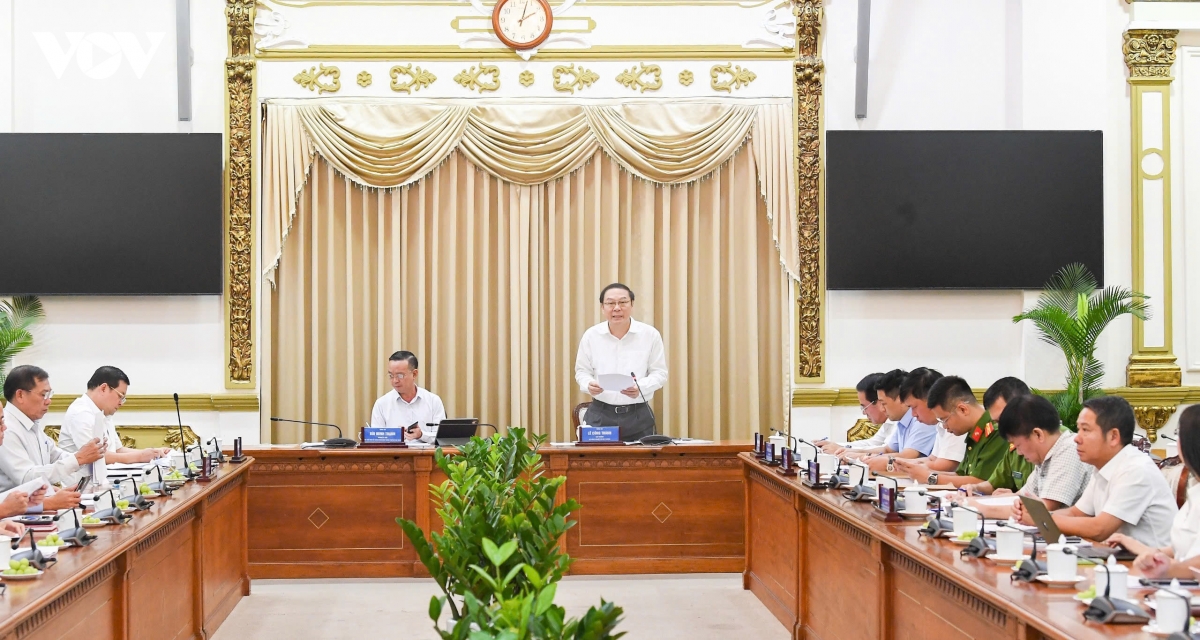 lanh dao ubnd tp.hcm nhan trach nhiem ve o nhiem o kcn ttcn le minh xuan hinh anh 3