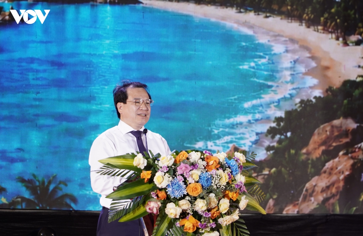 quang tri - khanh hoa tu mien hoa lua den vinh ngoc xanh hinh anh 10