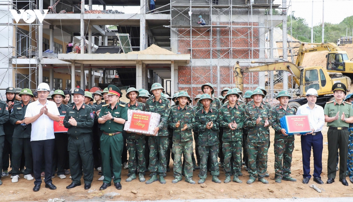 Da nang day nhanh tien do xay dung 6 truong noi tru bien gioi hinh anh 1