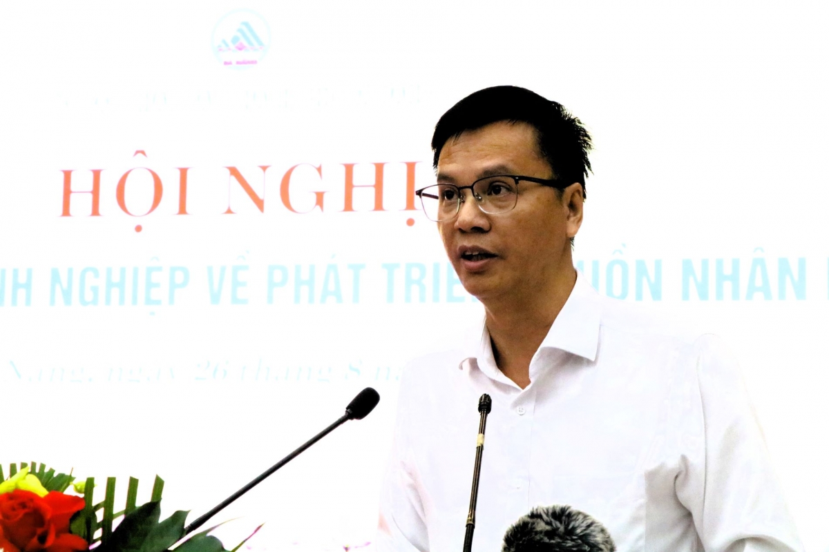 lanh dao thanh pho Da nang doi thoai voi doanh nghiep ve phat trien nguon nhan luc hinh anh 4