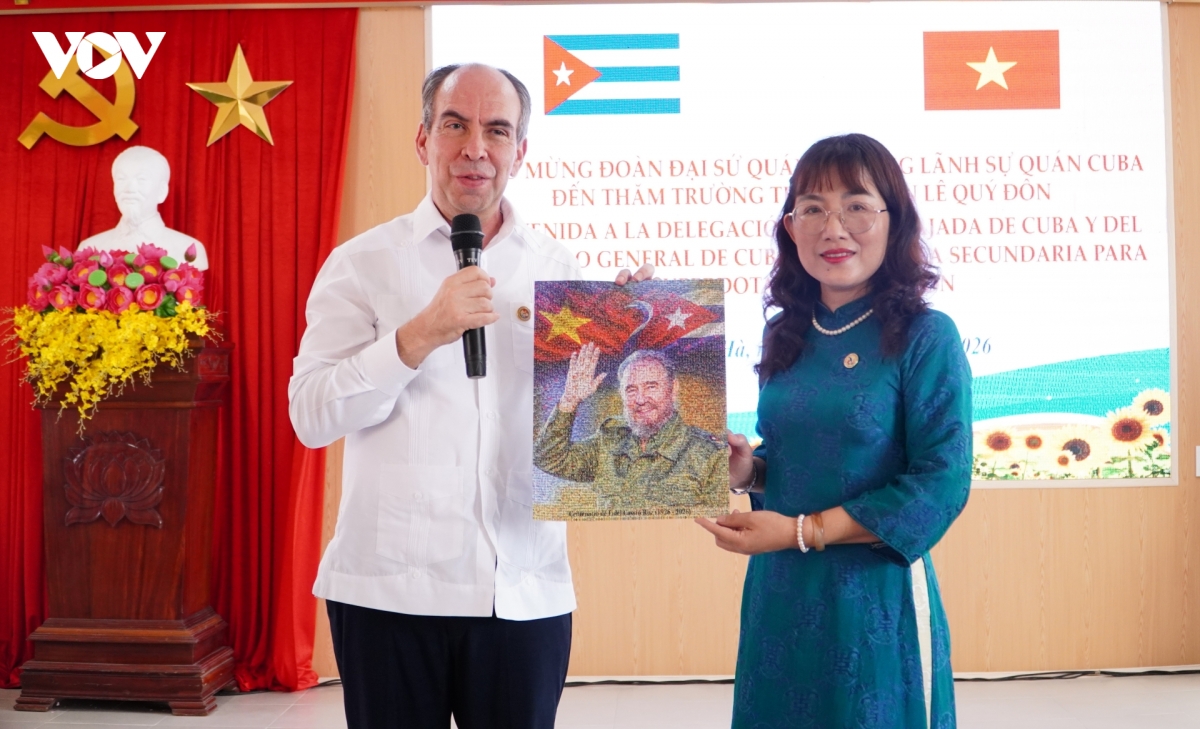 san sang danh hoc bong cho hoc sinh, sinh vien viet nam sang cuba hoc tap hinh anh 6