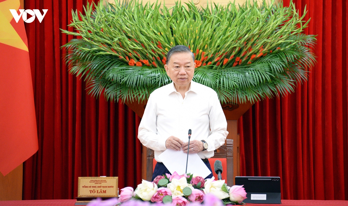 party charter reform must strengthen party governance, serve the people top leader picture 1
