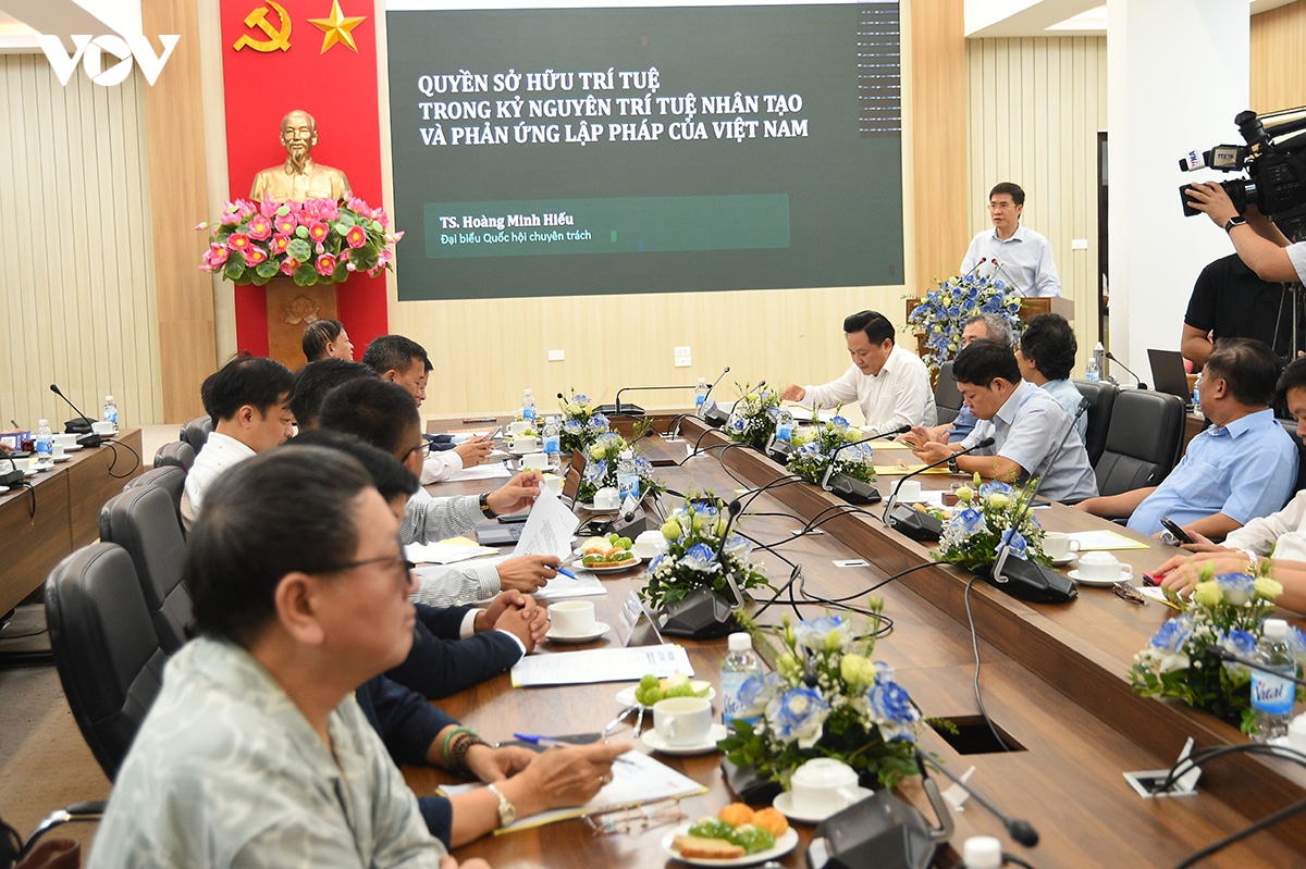 tim giai phap khoi thong diem nghen, phat trien van hoa so hinh anh 1