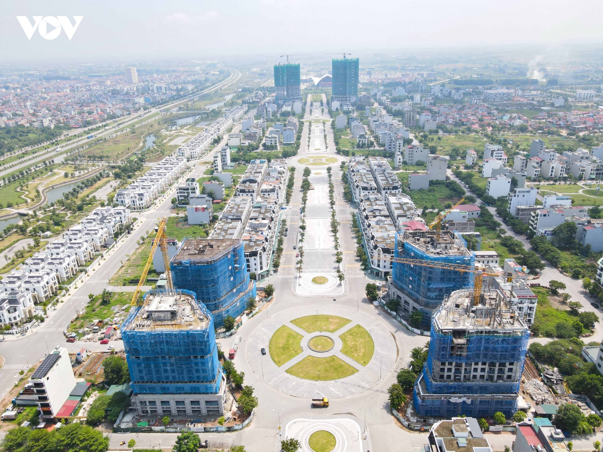 pho di bo nghin ty o bac ninh vang hoe, shophouse, biet thu co moc um tum hinh anh 2