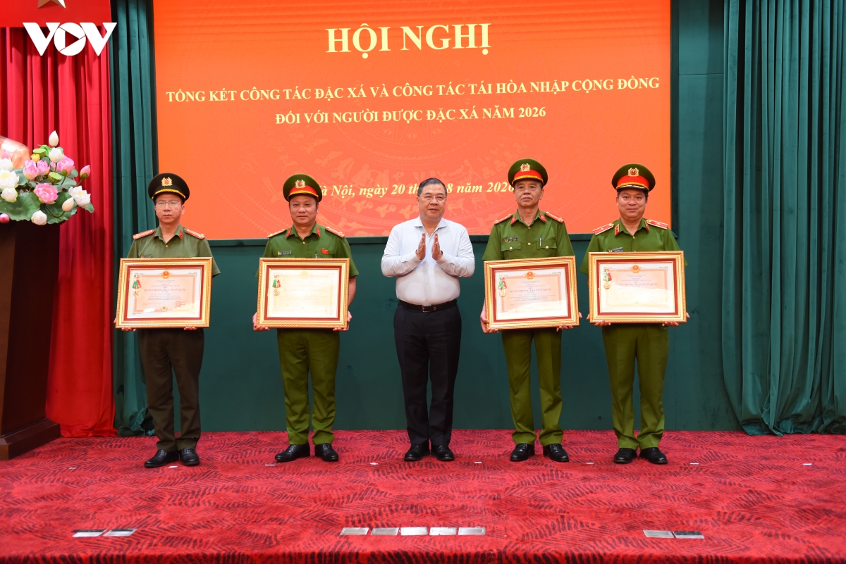Phó Thủ tướng Thường trực Phạm Gia Túc dự hội nghị tổng kết công tác đặc xá