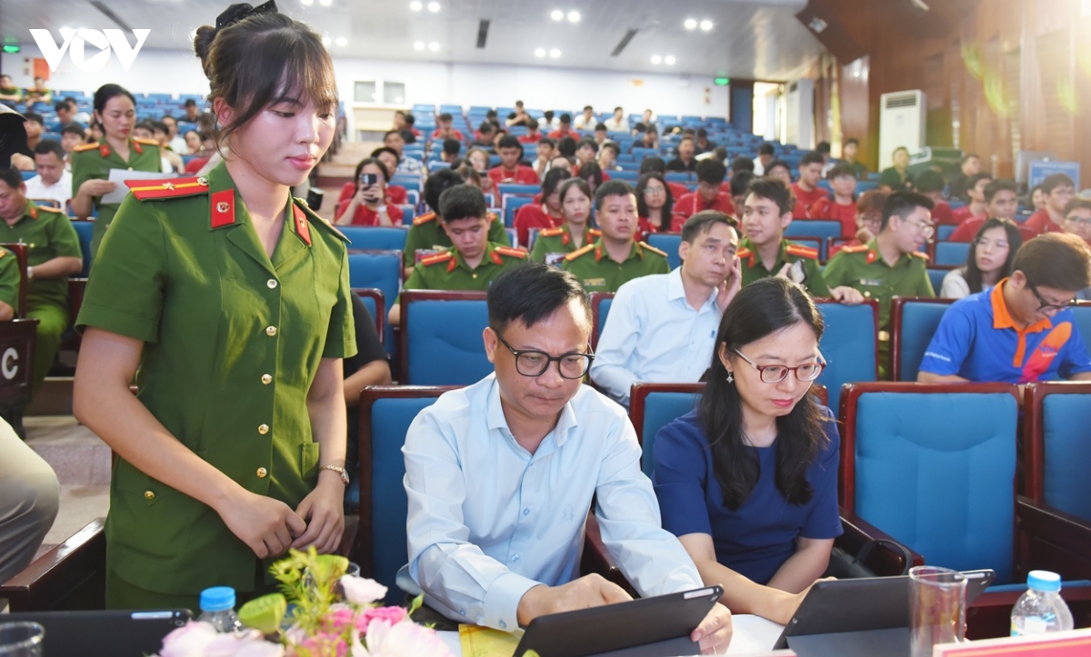bo cong an voi cong cuoc chuyen doi so tap trung thu hut da dang nguon luc hinh anh 4