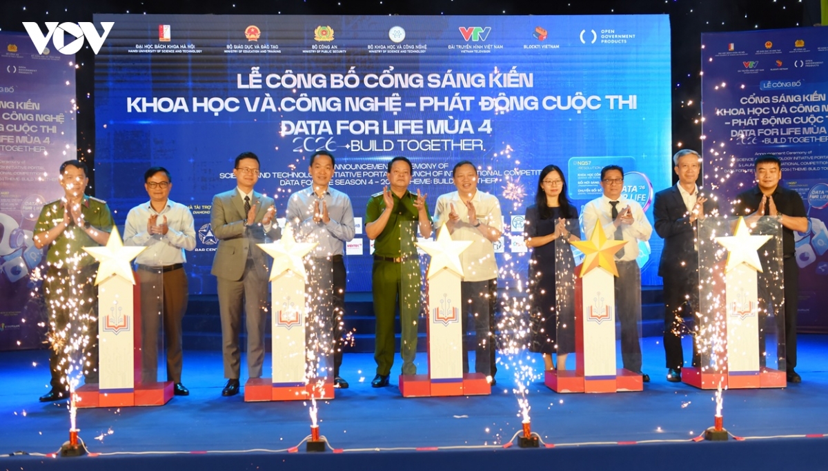 bo cong an voi cong cuoc chuyen doi so tap trung thu hut da dang nguon luc hinh anh 2