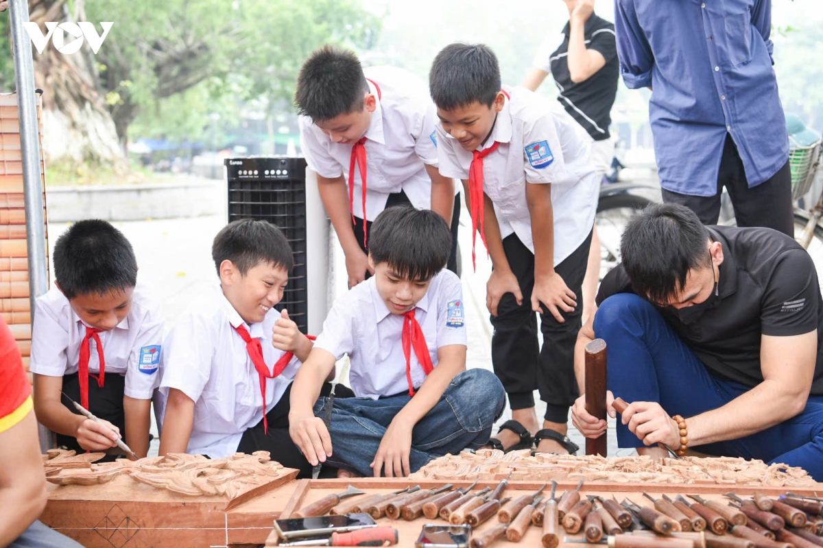 Dong ky huong toi tro thanh diem den van hoa - lang nghe dac sac cua bac ninh hinh anh 6