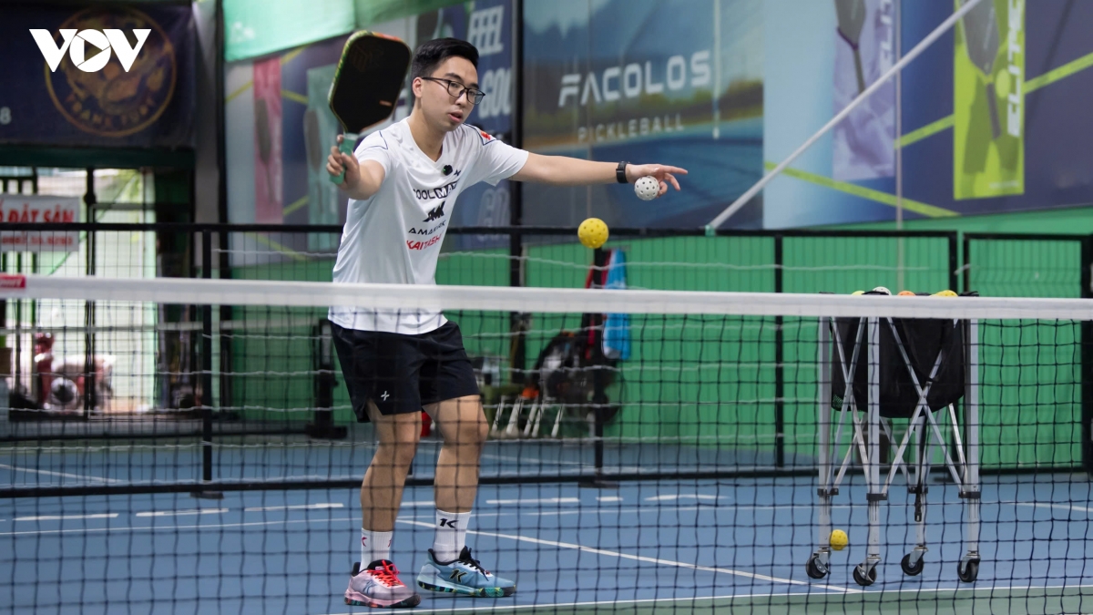 Cách bắt đường Speed up khi bóng đi dọc dây trong Pickleball