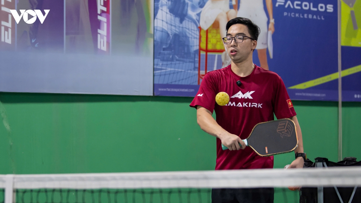 Nhập môn Pickleball: Bài tập Dink Slice Backhand sau đó tấn công Volley Forehand