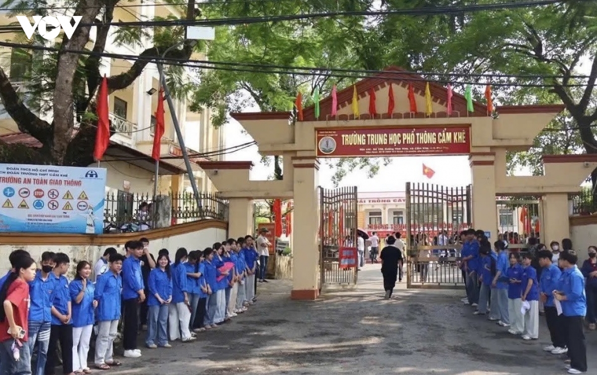 phu tho giam hon 1.200 dau moi giao duc, van giu truong o vung kho khan hinh anh 2