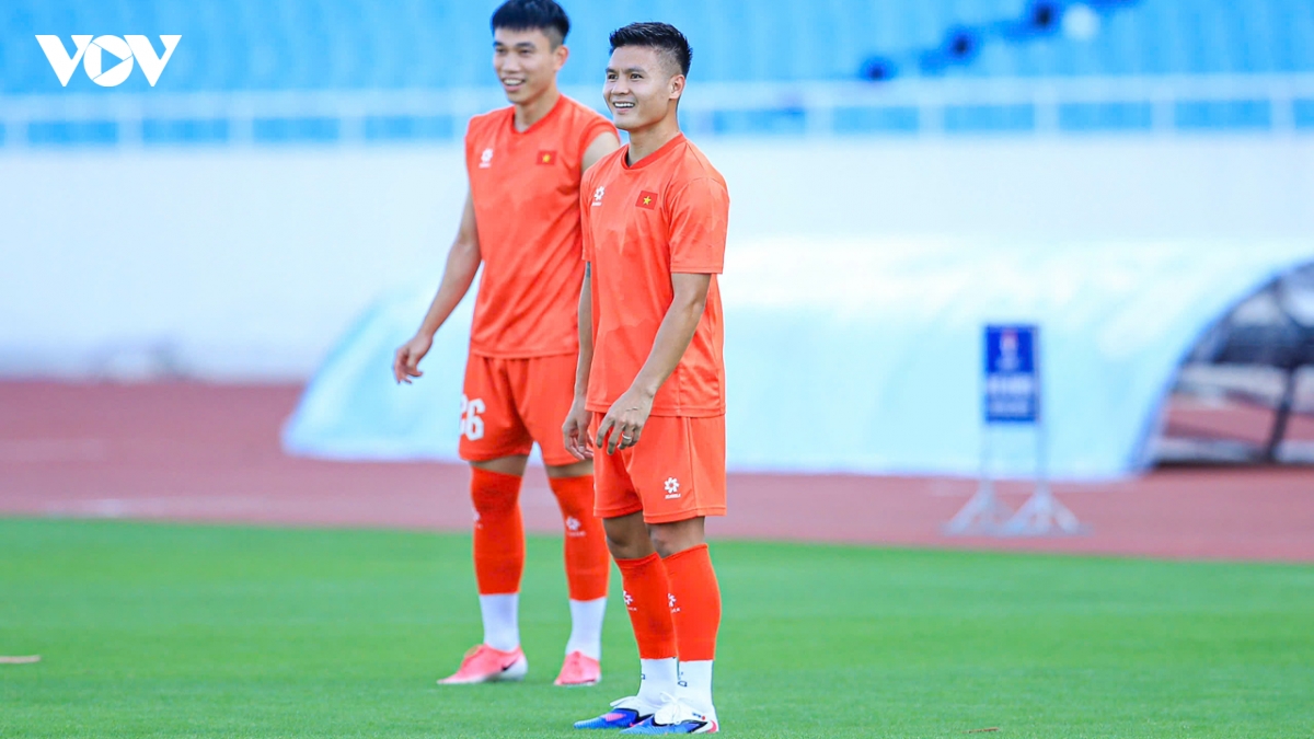 quang hai duoc dua len may xanh truoc ban ket asean cup 2026 hinh anh 1
