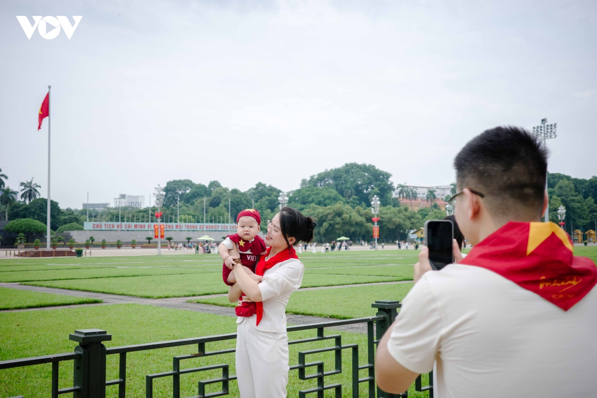 ve ba Dinh trong nhung ngay thang tam lich su hinh anh 9