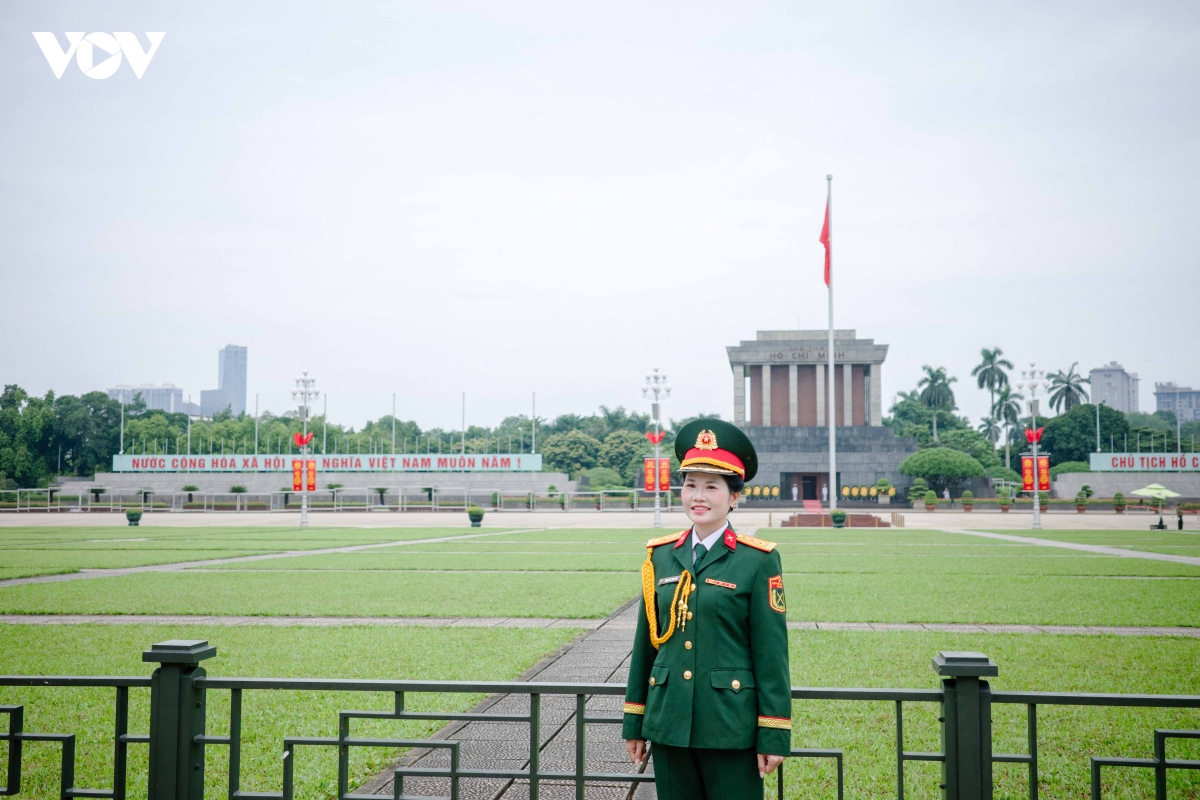 ve ba Dinh trong nhung ngay thang tam lich su hinh anh 12