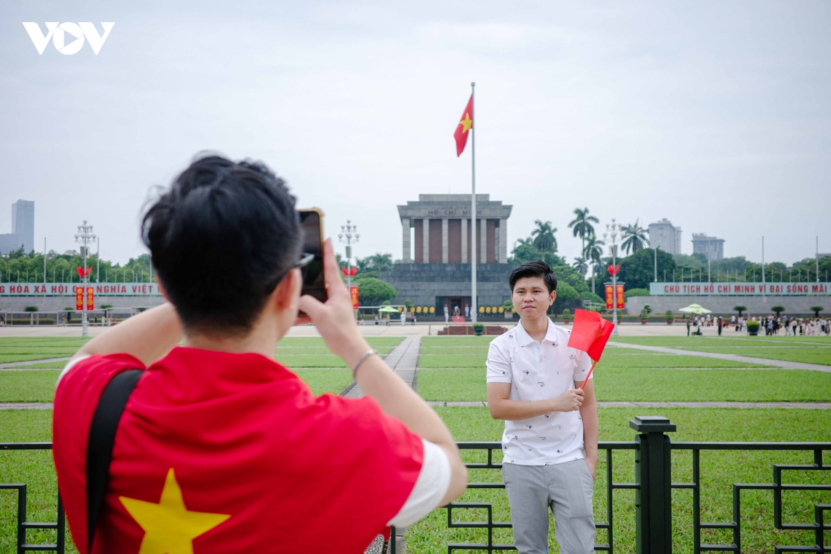 ve ba Dinh trong nhung ngay thang tam lich su hinh anh 4