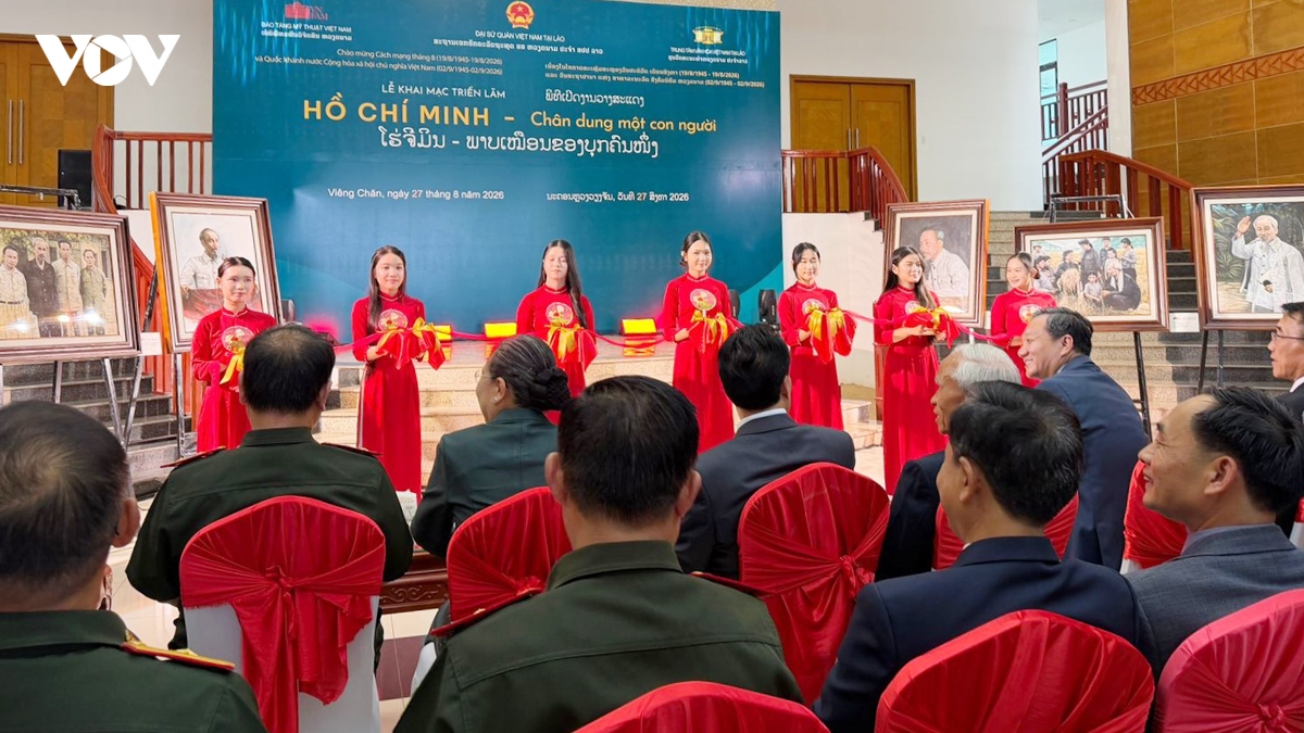nhieu hoat dong ky niem 81 nam quoc khanh viet nam tai lao hinh anh 3