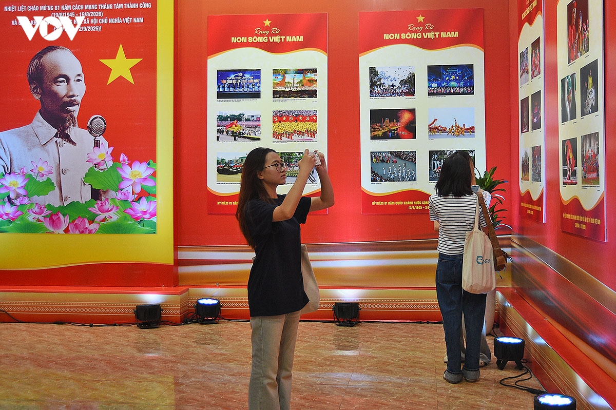 trien lam anh rang ro non song viet nam tai hien lich su qua 130 buc anh quy hinh anh 4