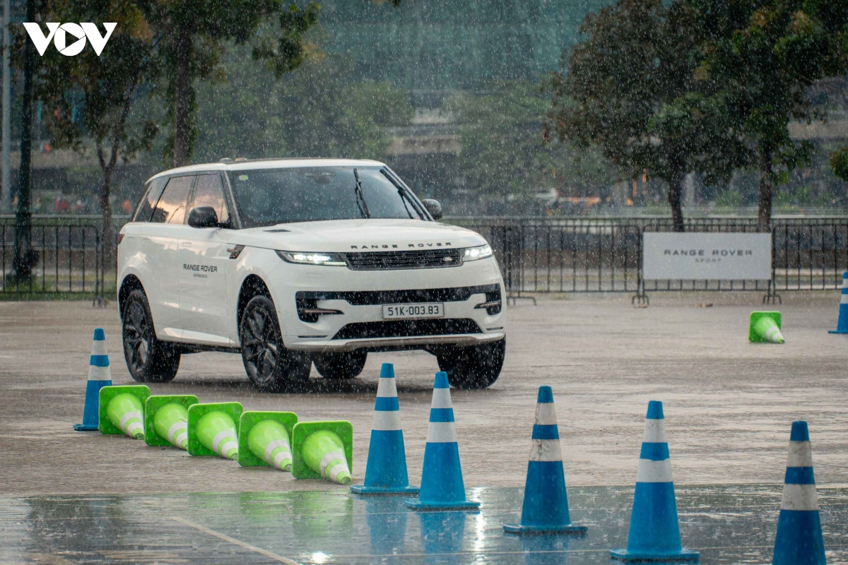 can canh range rover sport 2026 lan dau xuat hien tai viet nam hinh anh 9