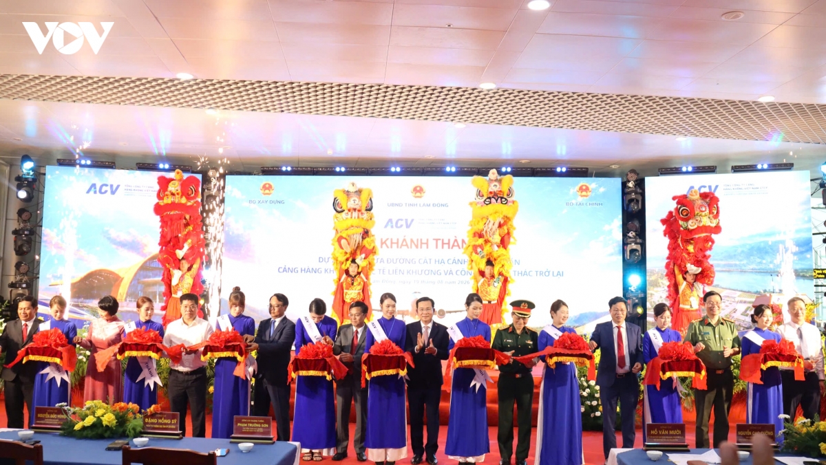 san bay lien khuong chinh thuc hoat dong tro lai hinh anh 1
