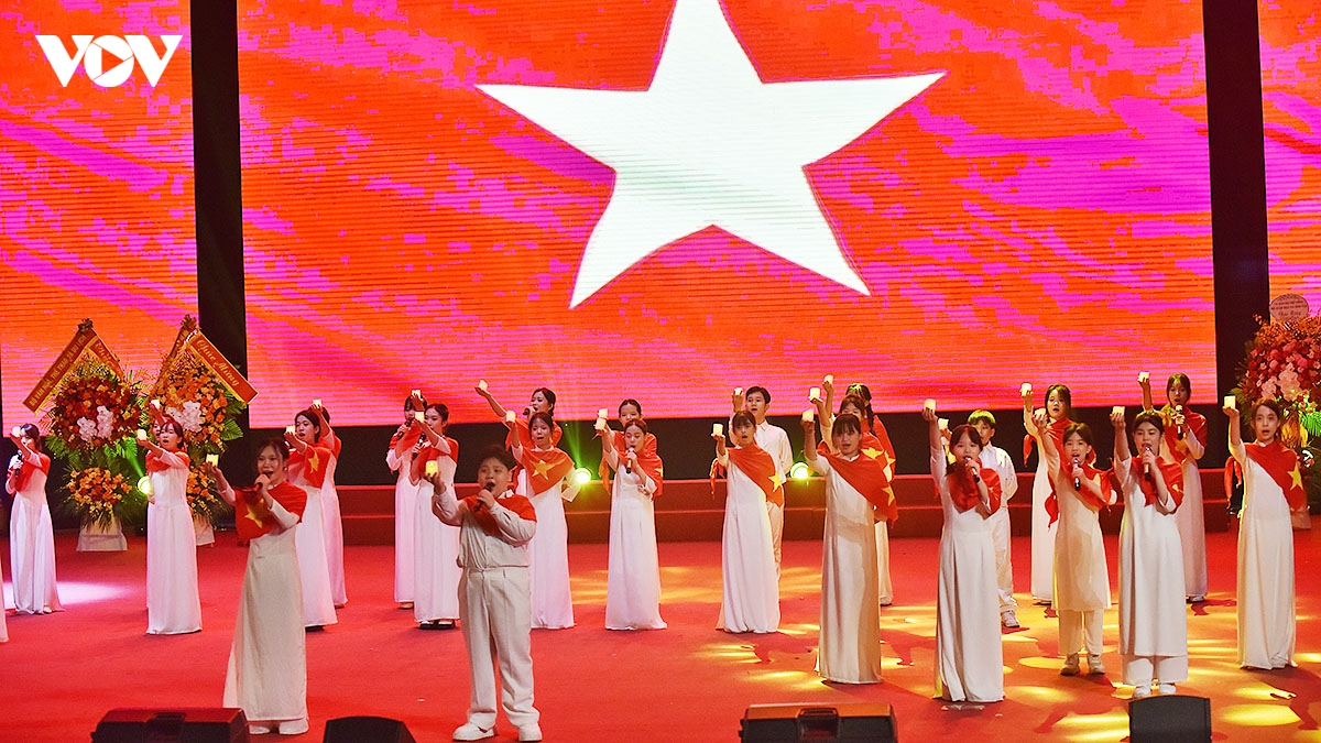 san khau hoc duong 2026 bat ngo voi chat luong nghe thuat cua hoc sinh thu do hinh anh 13