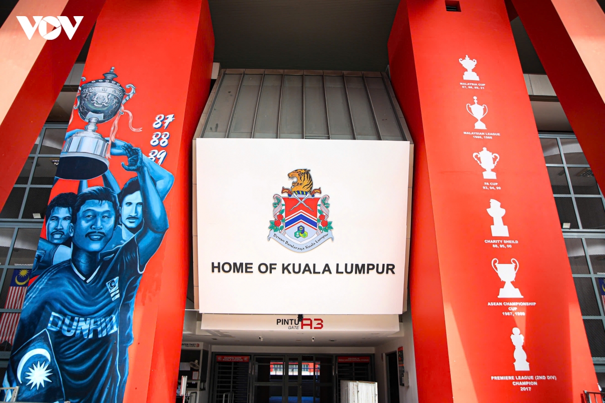 can canh san van dong kuala lumpur - noi viet nam dau malaysia hinh anh 2