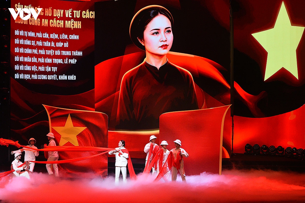 xuc dong chuong trinh chinh luan nghe thuat sao doc lap hinh anh 13