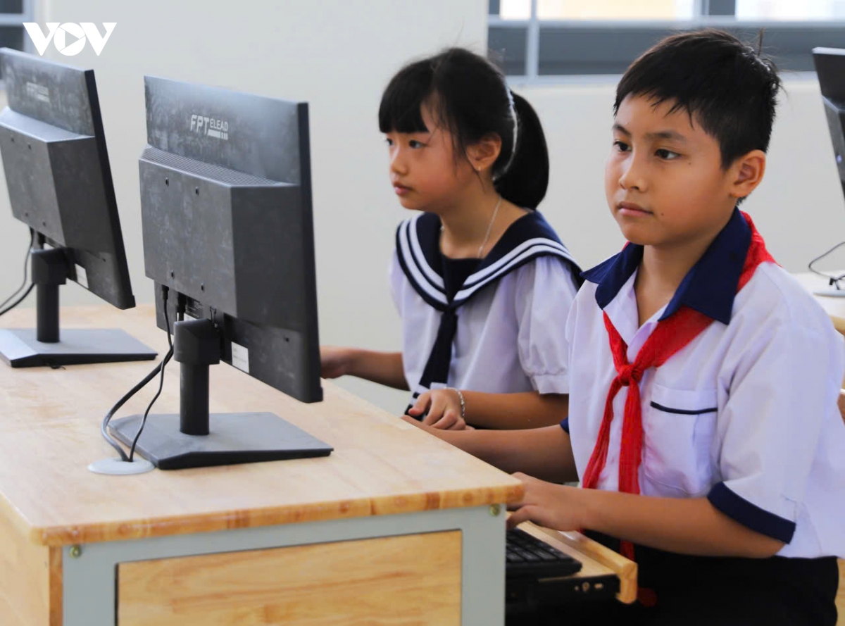 truong noi tru moi chap canh uoc mo hoc sinh vung bien Dak lak hinh anh 3