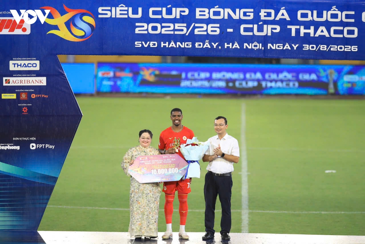 quang hai va clb cahn tao khoanh khac lich su tai sieu cup quoc gia hinh anh 9