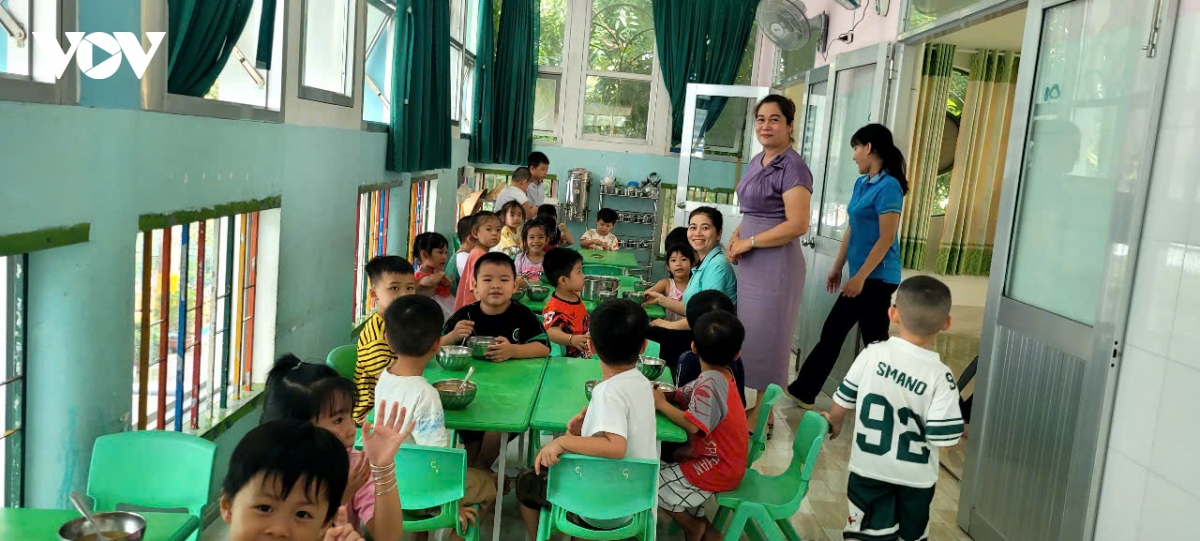 Dong thap tinh gon mang luoi truong hoc, giu on dinh hoat dong day va hoc hinh anh 3