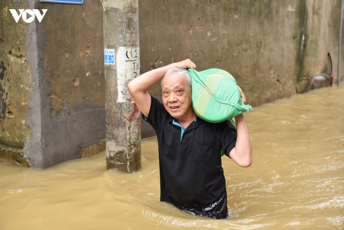 nuoc song cau dang cao, nhan chim nhieu nha dan o bac ninh hinh anh 7