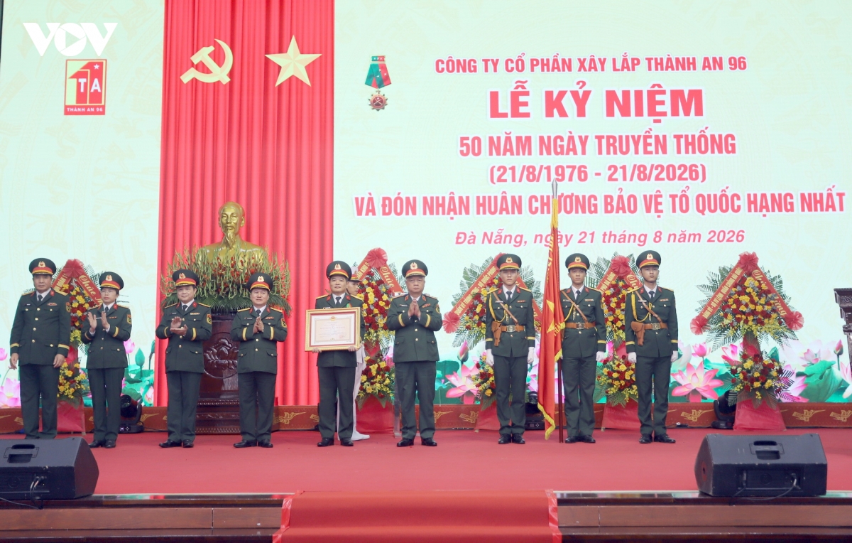 cong ty thanh an 96 don nhan huan chuong bao ve to quoc hang nhat hinh anh 5